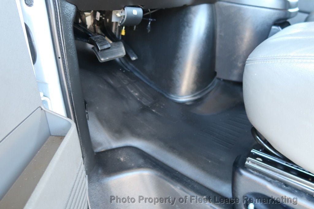 Used 2021 Chevrolet Express 2500 w/ Driver Convenience Package RWD image 12