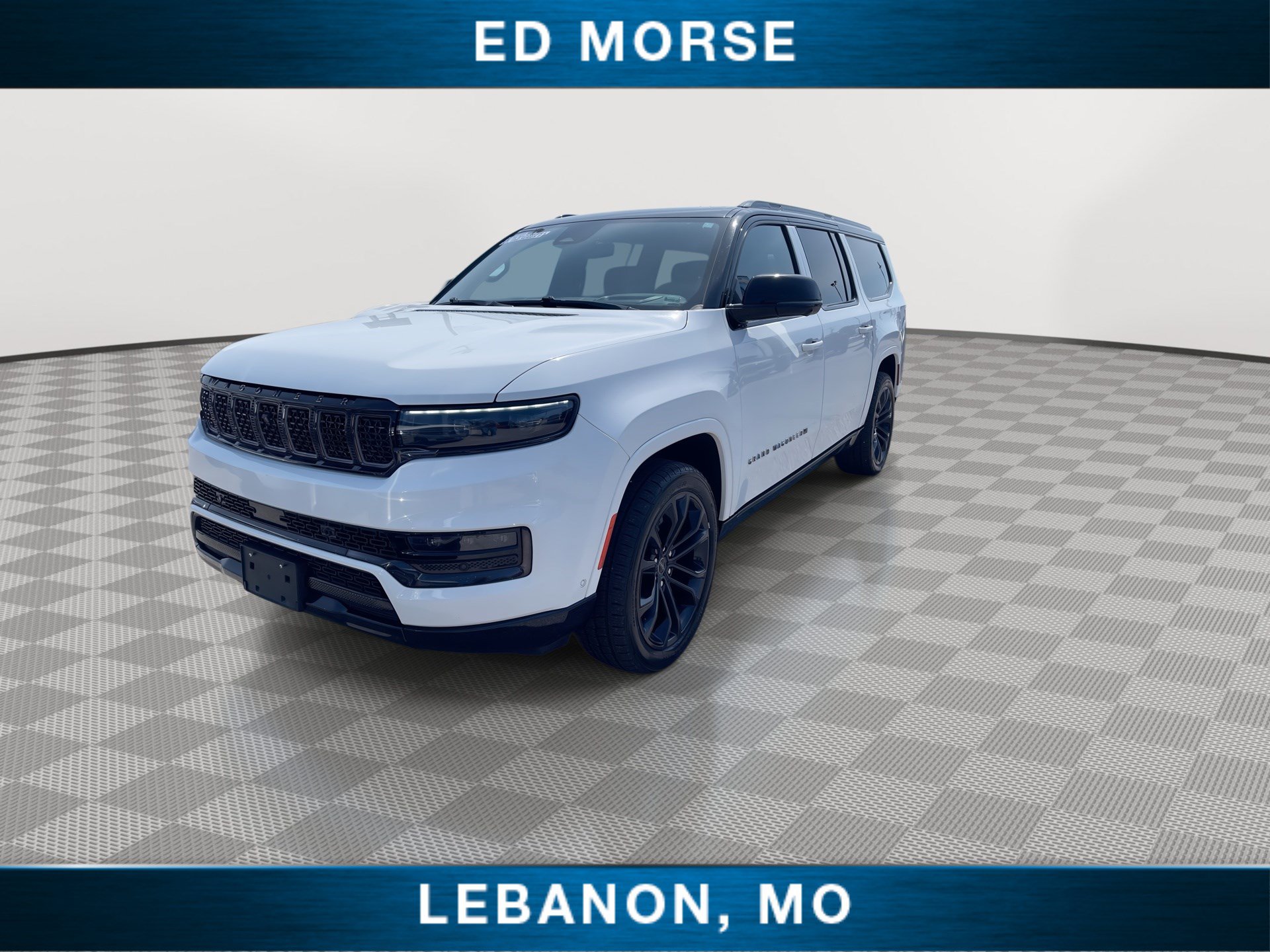 Used 2024 Jeep Grand Wagoneer L Series II w/ Quick Order Packagew 28T AWD/4WD image 4