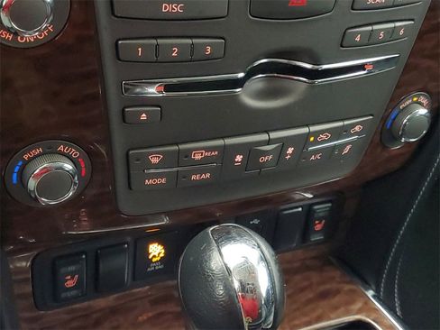 Used 2020 Nissan Armada SL w/ Premium Package image 21