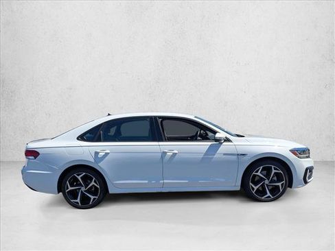 Used 2021 Volkswagen Passat 2.0T R-Line w/ Luggage Net & Mats Package FWD image 4