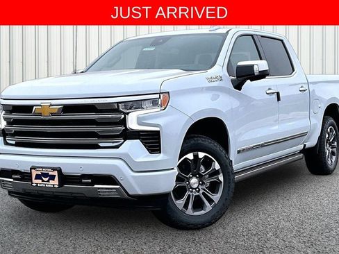 New 2026 Chevrolet Silverado 1500 High Country w/ Technology Package AWD/4WD image 14