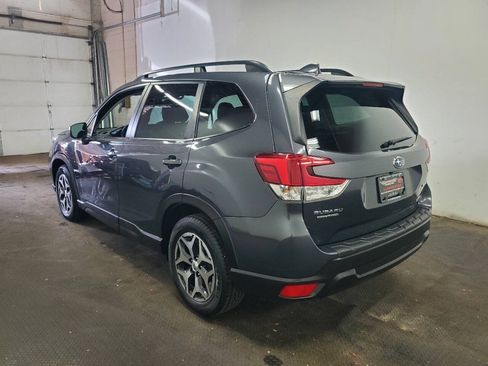 Used 2021 Subaru Forester Premium AWD/4WD image 5
