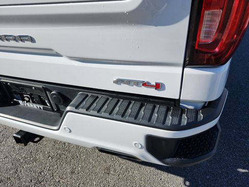 Certified 2023 GMC Sierra 1500 AT4 w/ AT4 Premium Package image 4