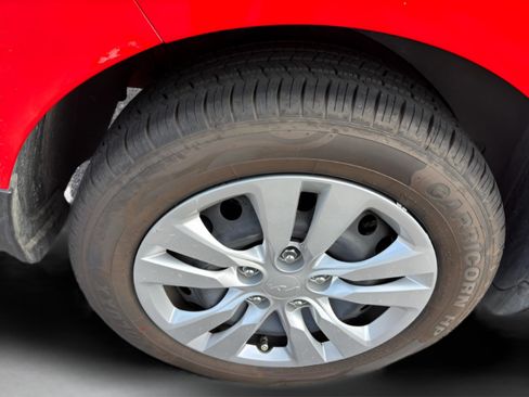 Used 2023 Kia Soul LX image 36