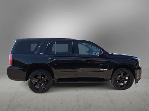 Used 2019 GMC Yukon SLT w/ Graphite Performance Edition RWD image 9
