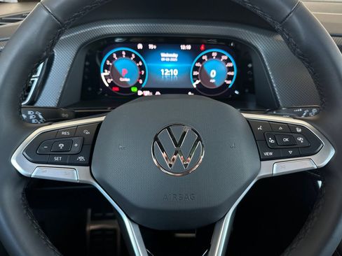 New 2026 Volkswagen Atlas Cross Sport SEL Premium R-Line AWD/4WD image 24