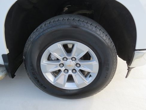 Used 2024 Chevrolet Silverado 1500 W/T w/ WT Fleet Convenience Package image 9