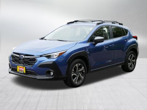 Used 2025 Subaru Crosstrek 2.5i Premium AWD/4WD image 3