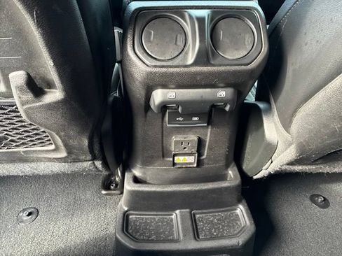 Used 2018 Jeep Wrangler Unlimited Rubicon AWD/4WD image 24