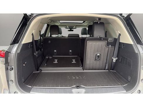 New 2026 Nissan Pathfinder Platinum AWD/4WD image 39
