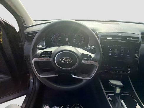 Certified 2024 Hyundai Tucson SEL FWD image 11