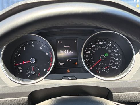 Used 2019 Volkswagen Tiguan SE FWD image 27
