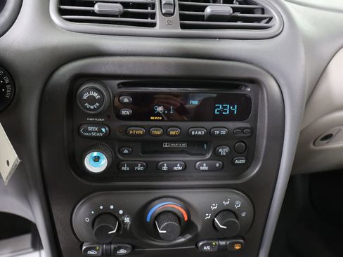 Used 2002 Oldsmobile Alero GL w/ Sun & Sound Pkg FWD image 34