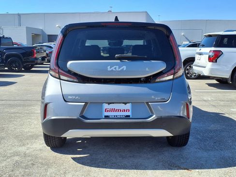 Used 2023 Kia Soul LX w/ Option Group 015 FWD image 23