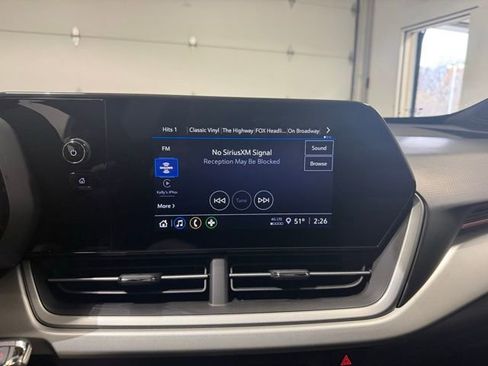 Certified 2024 Chevrolet Trax RS w/ Sunroof Package image 15