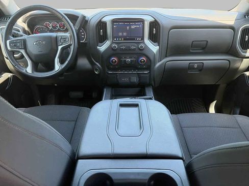 Used 2022 Chevrolet Silverado 1500 RST w/ Z71 Off-Road Package AWD/4WD image 11