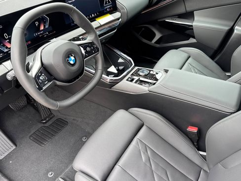 Used 2026 BMW X3 xDrive30i w/ Premium Package AWD/4WD image 4