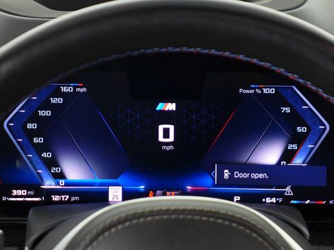 Used 2024 BMW X7 M60i w/ M Sport Professional Package image 28