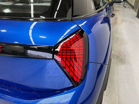 Certified 2025 MINI Cooper S image 5