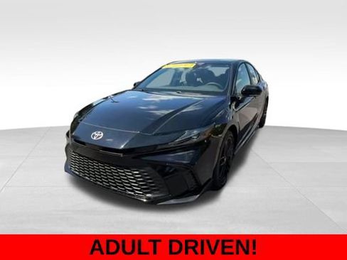 Used 2026 Toyota Camry SE w/ Convenience Package FWD image 2