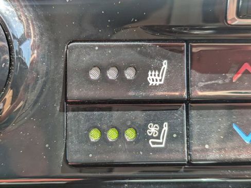 Used 2022 Toyota Highlander Platinum image 24