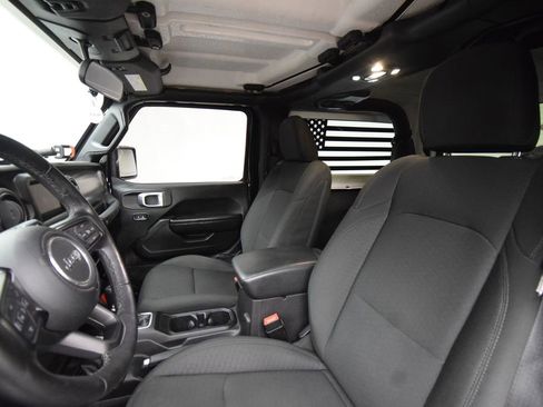 Used 2020 Jeep Wrangler Sport AWD/4WD image 17