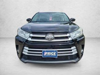 Used 2019 Toyota Highlander XLE video 2