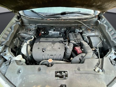 Used 2012 Mitsubishi Outlander Sport ES FWD image 28