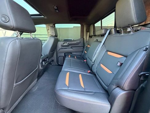 Used 2022 GMC Sierra 1500 AT4 w/ AT4 Premium Package AWD/4WD image 19