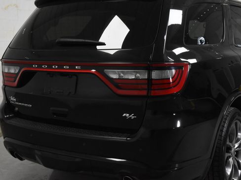 Used 2020 Dodge Durango R/T w/ Technology Group image 3