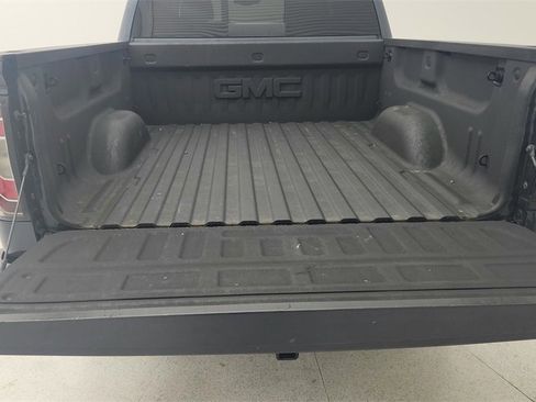 Used 2018 GMC Sierra 1500 SLT image 36