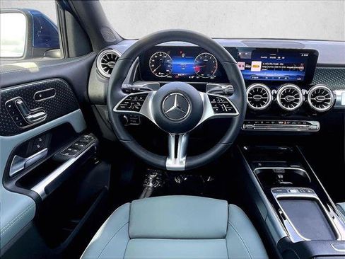 Used 2026 Mercedes-Benz GLB 250 image 7