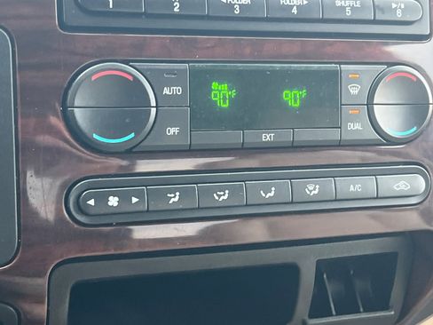 Used 2008 Ford F250 Lariat image 19