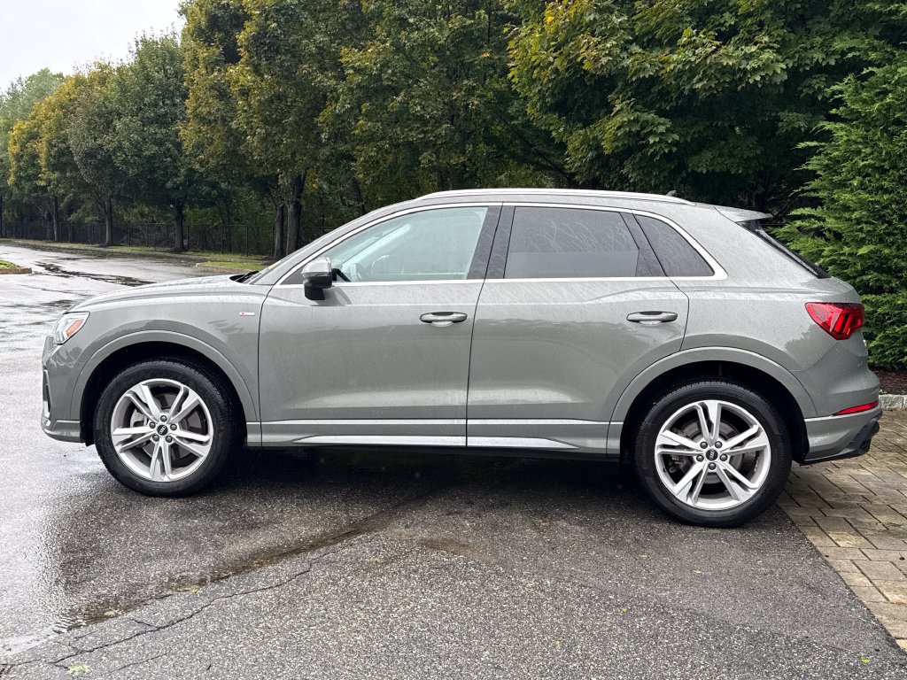 Used 2022 Audi Q3 2.0T Premium Plus AWD/4WD image 4