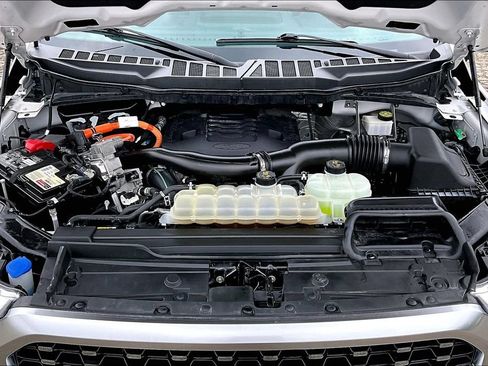 Certified 2022 Ford F150 Platinum w/ Equipment Group 701A High AWD/4WD image 10