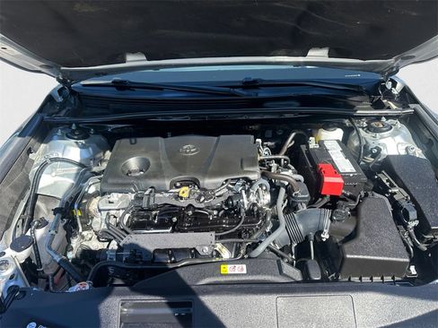 Used 2023 Toyota Camry SE image 14