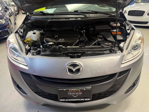 Used 2012 MAZDA MAZDA5 Grand Touring image 20