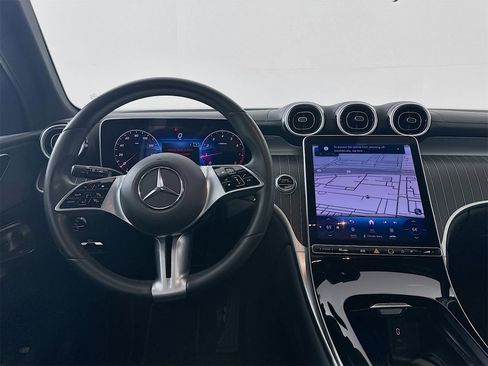 Certified 2024 Mercedes-Benz GLC 300 4MATIC image 25