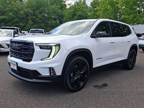 Used 2026 GMC Acadia Elevation w/ Black Edition FWD image 3