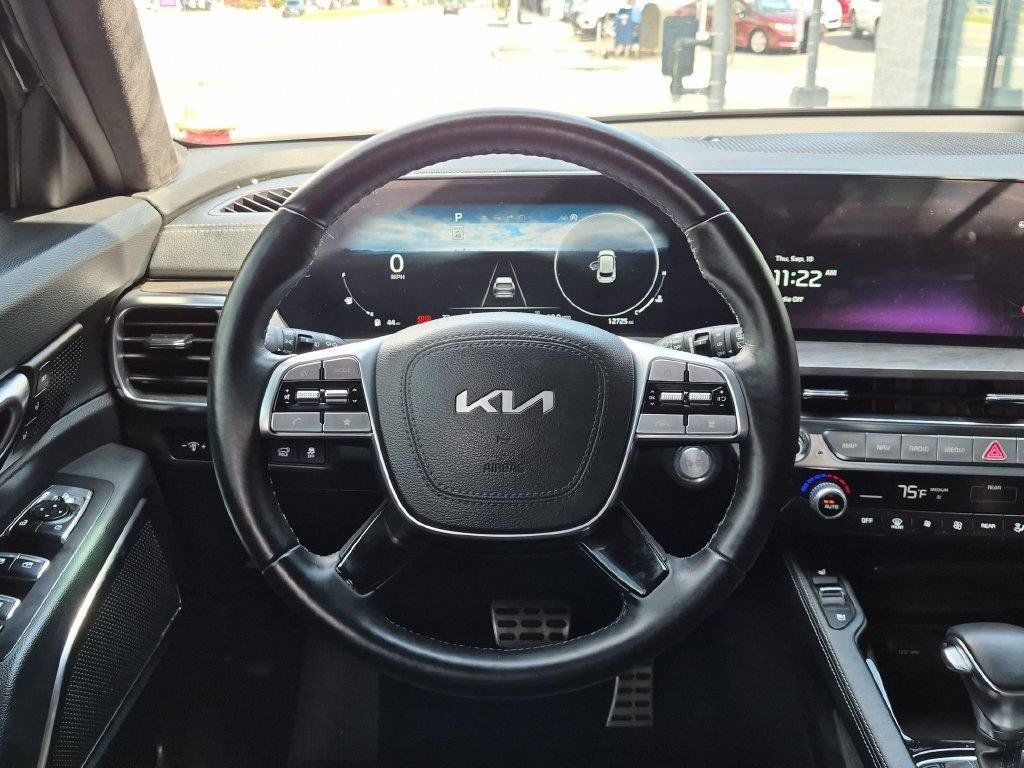 Used 2025 Kia Telluride SX Prestige X-Line AWD/4WD image 16