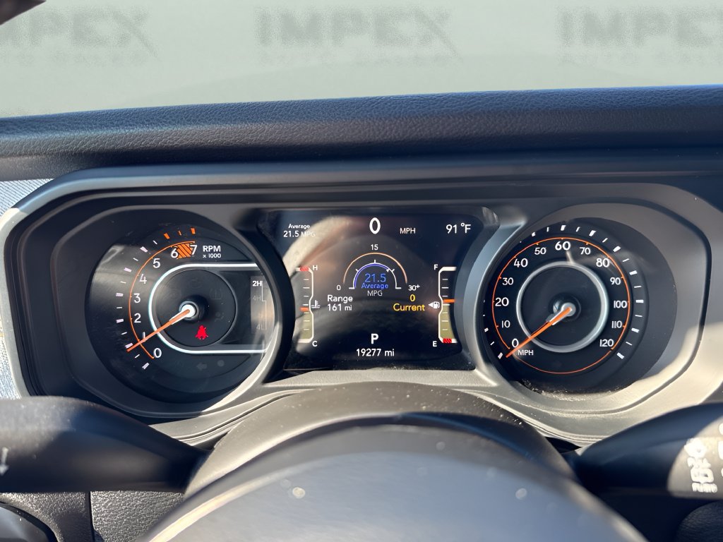 Used 2025 Jeep Wrangler Sport AWD/4WD image 19