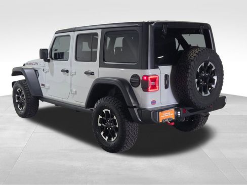 Used 2025 Jeep Wrangler Unlimited Rubicon image 23