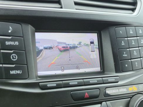 Used 2017 Ford Explorer XLT AWD/4WD image 29