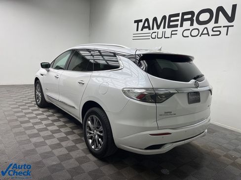 Used 2022 Buick Enclave Avenir w/ Avenir Technology Package image 8
