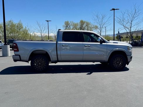 Used 2019 RAM 1500 Laramie w/ Sport Appearance Package AWD/4WD image 7