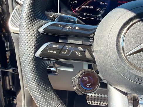 Used 2025 Mercedes-Benz GLC 43 AMG 4MATIC image 36