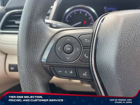 Used 2020 Toyota Camry LE FWD image 18