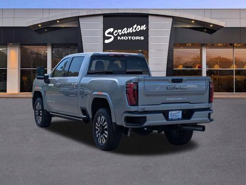 Certified 2025 GMC Sierra 3500 Denali Ultimate AWD/4WD image 3