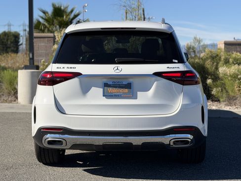 New 2025 Mercedes-Benz GLE 580 4MATIC image 9