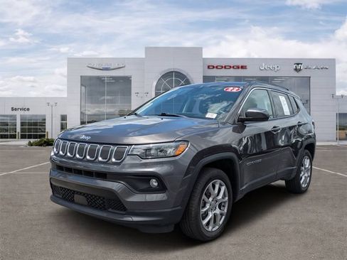 Certified 2022 Jeep Compass Latitude AWD/4WD image 5